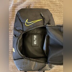 Nike Elite Backpack (Black and Gold)